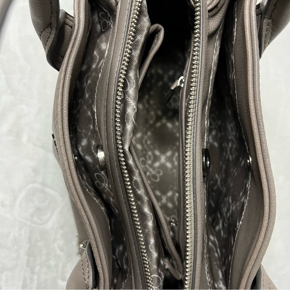 Jessica Simpson Hand/Crossbody Bag - Picture 4 of 10